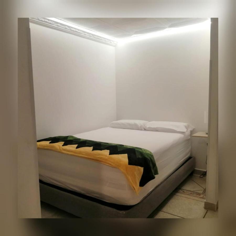 Green House Habitaciones บูการามังกา ภายนอก รูปภาพ