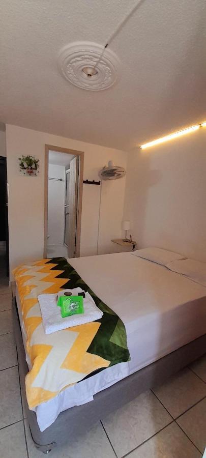 Green House Habitaciones บูการามังกา ภายนอก รูปภาพ